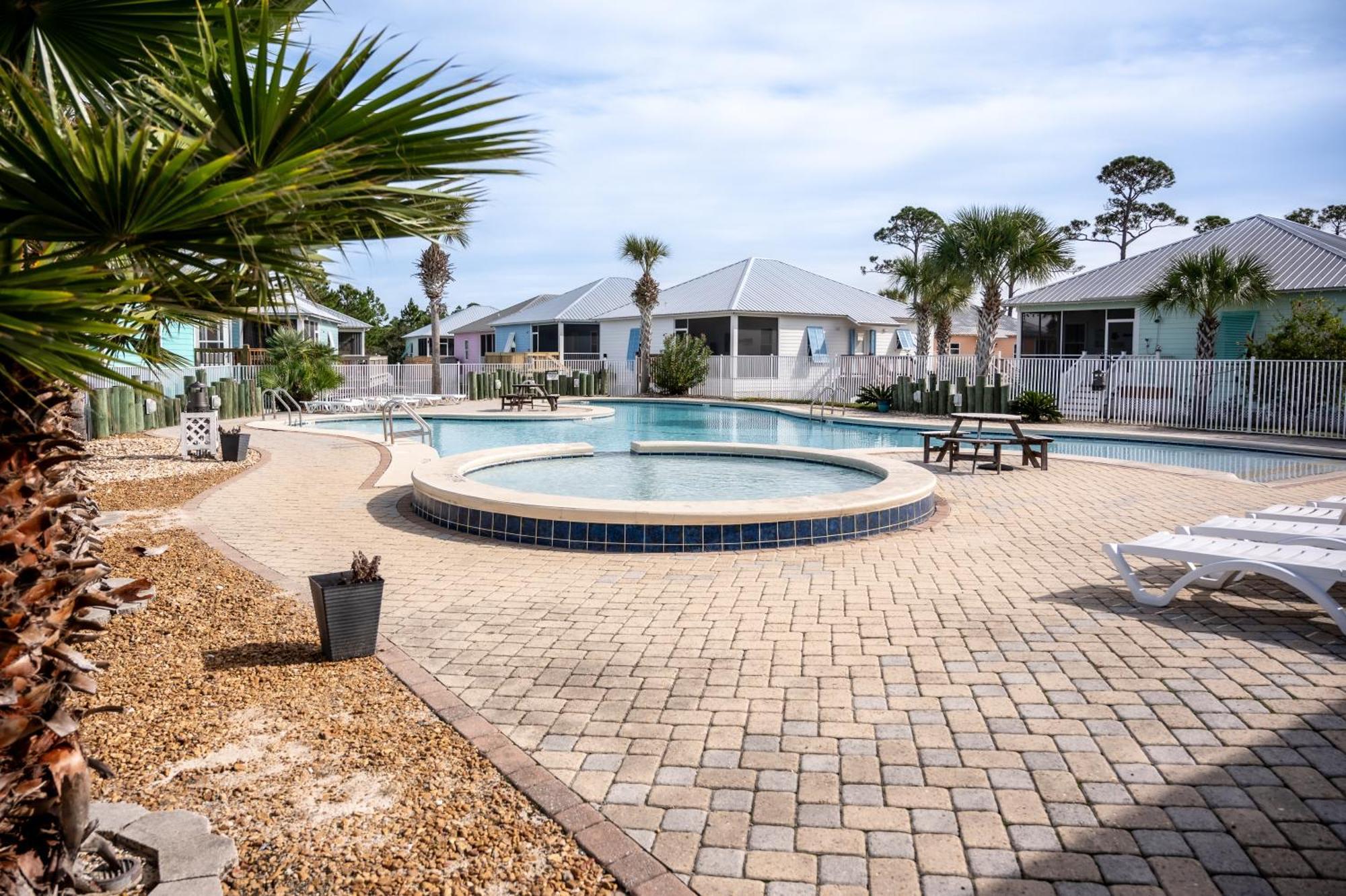Cottage Beach House Steps From Beach 3 Bedroom 2 Bath Gulf Shores Exteriér fotografie